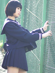 Minori is fresh, cute, and barely 18 years old. She never did chakuero shooting before so we started easy with Japanese schoolgirl cosplay and fan ser